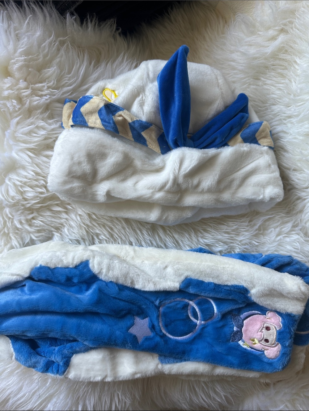 Infinity Nikki Hat and Scarf Set